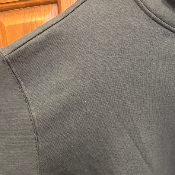 Women’s H&M Graphic Print Hoodie NWOT Athleisure Streetwear Sporty, Medium - Picture 5 of 6